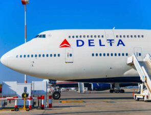 Delta Airlines | Θα αντλήσει  χρηματοδότηση $9 δισ.