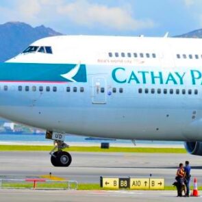 Κυβερνητικό σωσίβιο €4,5 δισ. για την Cathay Pacific