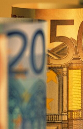Έξι νέες επενδύσεις, ύψους 595.809.000 ευρώ και 1.395 νέων θέσεων εργασίας
