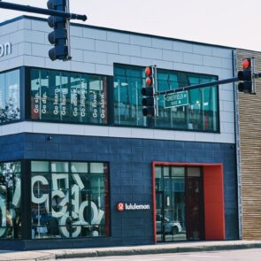Η Lululemon εξαγοράζει την εταιρεία home fitness Mirror έναντι $500 εκατομμυρίων