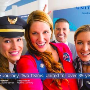 Η United βάζει «λουκέτο» σε τρεις διεθνείς βάσεις αεροσυνοδών