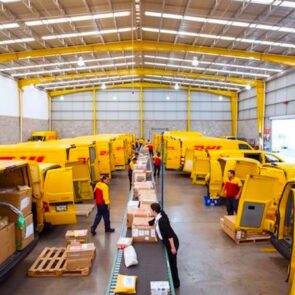 Η DHL Parcel επενδύει 125 εκατομμύρια ευρώ στις Κάτω Χώρες