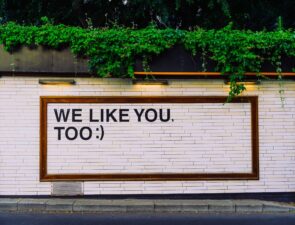 Τα brands αυξάνουν την δαπάνη digital marketing, παρά την πτώση των εσόδων