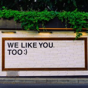 Τα brands αυξάνουν την δαπάνη digital marketing, παρά την πτώση των εσόδων