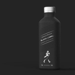 Το νέο μπουκάλι ουίσκι του Johnnie Walker είναι κατασκευασμένο από χαρτί