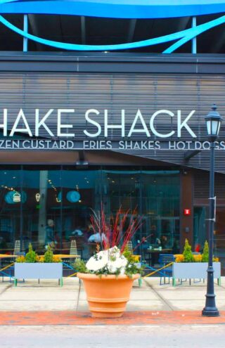 Η Shake Shack έχασε πωλήσεις $3,2 εκατομμυρίων λόγω των διαδηλώσεων