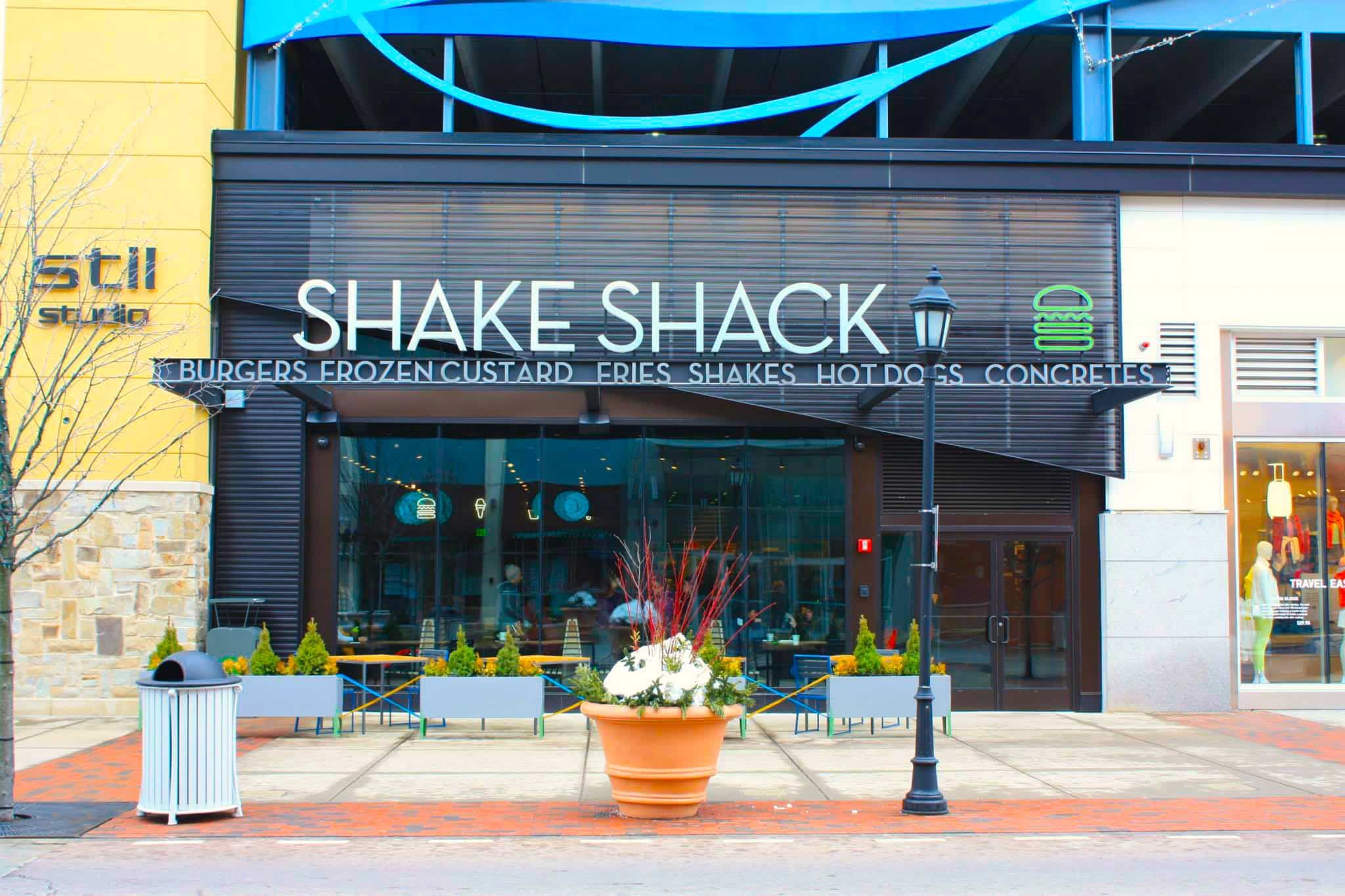 Η Shake Shack έχασε πωλήσεις $3,2 εκατομμυρίων λόγω των διαδηλώσεων