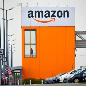 Πώς σχεδιάζει το Amazon να παραμείνει “βασιλιάς”;