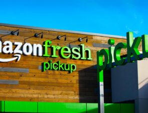 Το Amazon άνοιξε το πρώτο μεγάλο φυσικό κατάστημα Amazon Fresh