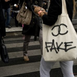 Η &#8220;επέλαση&#8221; των πλαστών προϊόντων – Στα £3,2 δισ. η αξία της εν λόγω αγοράς στην Μ. Βρετανία