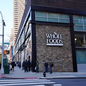 Κατάστημα Whole Foods στο Brooklyn από την Amazon και αποκλειστικά online