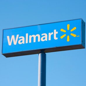 Τα έσοδα της Walmart από την ψηφιακή διαφήμιση αναμένεται να φτάσουν τα 4 δισεκατομμύρια δολάρια μέχρι το 2025