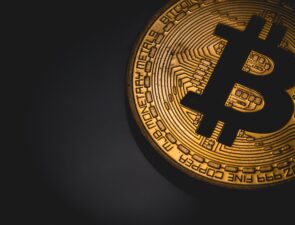Το bitcoin θα μπορούσε να αντικαταστήσει τον χρυσό;