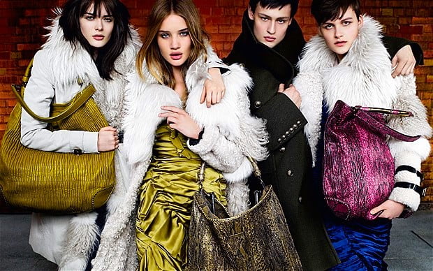 Η αγορά των luxury brands ενισχύεται συνεχώς λόγω των συνθηκών του αποκλεισμού 