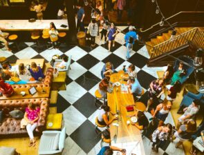 Πώς ένα coffee shop θα ξεχωρίσει σε μια ανταγωνιστική αγορά