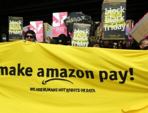 Το &#8220;Make Amazon Pay&#8221; λαμβάνει υποστήριξη σε όλο τον κόσμο