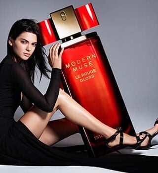 Η Estée Lauder δεσμεύεται για την εφαρμογή βιώσιμων πρακτικών στον τομέα του ταξιδιωτικού λιανικού εμπορίου