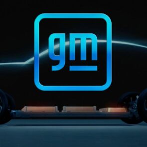 Η General Motors κάνει ένα makeover και αλλάζει λογότυπο