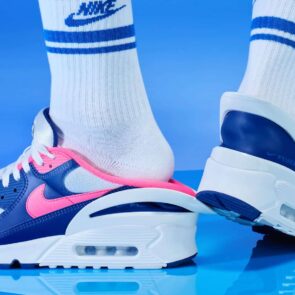 Το GO FlyEase της Nike δεν απαιτεί τη χρήση των χεριών για να φορεθεί ή να αφαιρεθεί