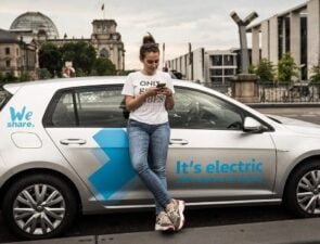 Η Volkswagen λανσάρει την κοινή χρήση ηλεκτρικών αυτοκινήτων στο Αμβούργο