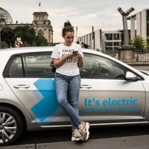 Η Volkswagen λανσάρει την κοινή χρήση ηλεκτρικών αυτοκινήτων στο Αμβούργο