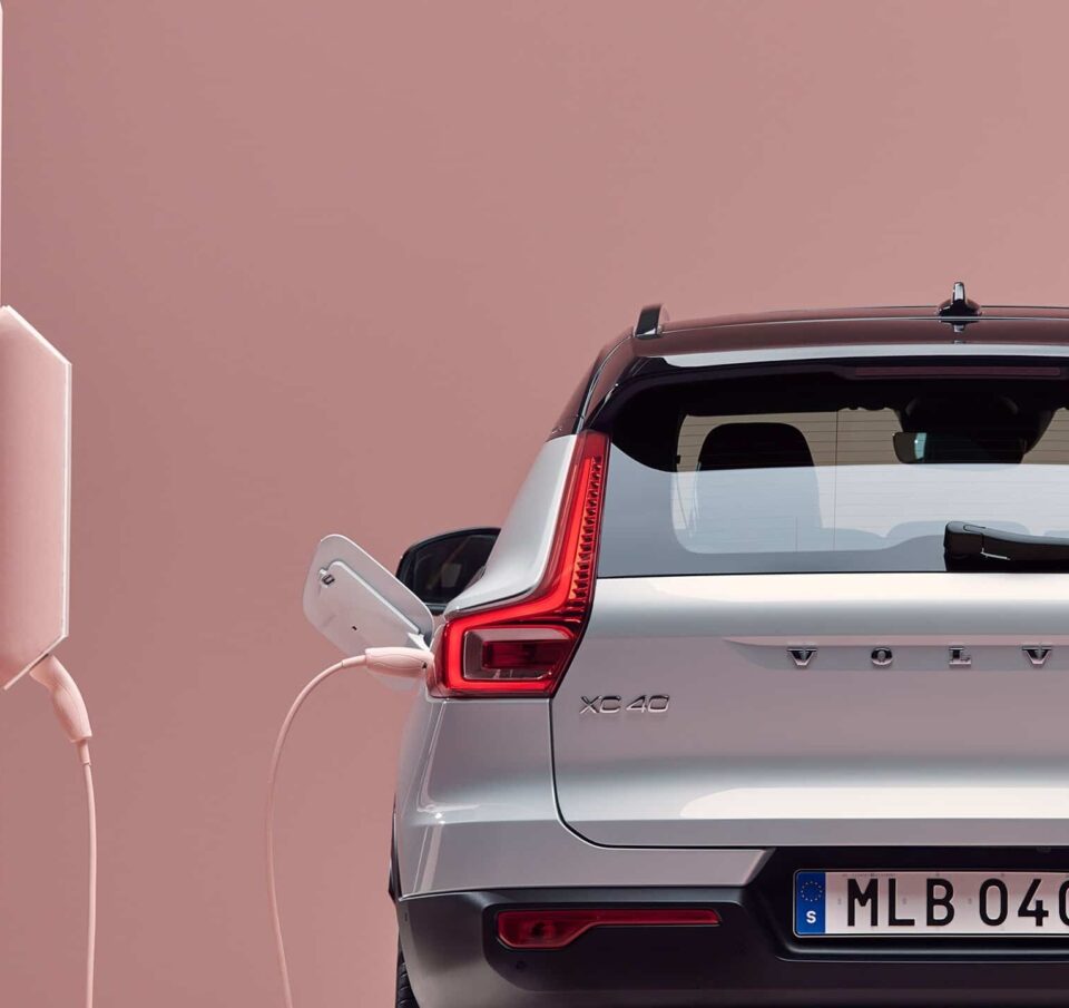 Η Volvo στοχεύει να παράγει μόνο ηλεκτρικά αυτοκίνητα από το 2030