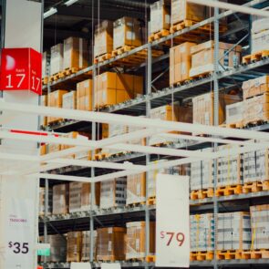 CBRE | 450 εκατομμύρια τετραγωνικά μέτρα logistics επιπλέον για τις ανάγκες του ηλεκτρονικού εμπορίου