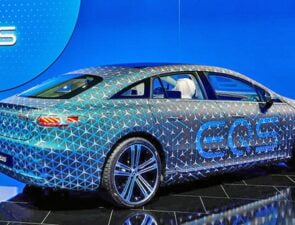 Η Mercedes-Benz ανακοίνωσε την κυκλοφορία ενός πλήρως ηλεκτρικού οχήματος 