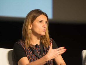 Συνέντευξη με την Μ.Βασιλαρά &#8211; Global Brand Communications Director Apivita | &#8220;Η APIVITA θα συνεχίσει να επενδύει στη βιώσιμη ανάπτυξη με έμφαση στον άνθρωπο, το περιβάλλον και την τεχνολογική υπεροχή&#8221;