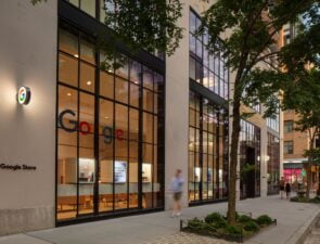Το πρώτο κατάστημα της Google είναι anti-Apple 