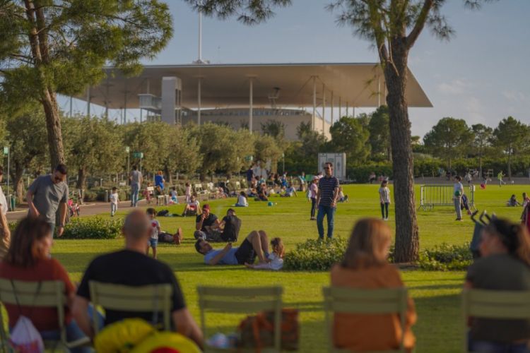 ΚΠΙΣΝ: Δωρεάν θερινό σινεμά για όλους στο Ξέφωτο του Ιδρύματος