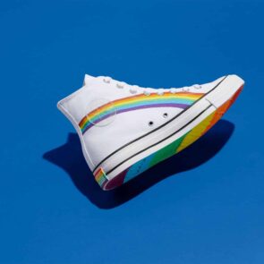 Η Nike προσφέρει 9 τρόπους εκπροσώπησης του Pride σε παπούτσια