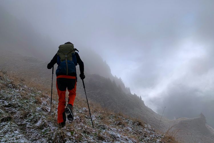 Φοιτήτριες δημιούργησαν μπατόν ορειβασίας-Συνδέεται με smartphone