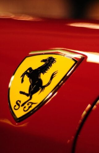 Η Ferrari μετατρέπεται από επιχείρηση παραχώρησης δικαιωμάτων χρήσης σε μάρκα lifestyle 