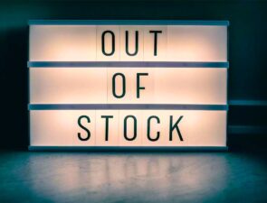 Out of stock |  πότε βοηθά και πότε όχι μια μάρκα