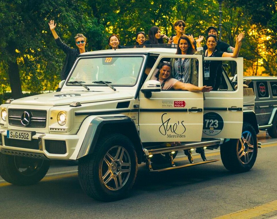 Η Mercedes και το Amazon προωθούν τη νέα &#8220;Σταχτοπούτα&#8221; και δίνουν έμφαση στη γυναικεία ενδυνάμωση 