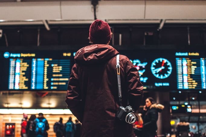 Η JD.com μπαίνει στο travel retail με μετοχικό μερίδιο στην εταιρεία αφορολόγητων ειδών Lagardère 