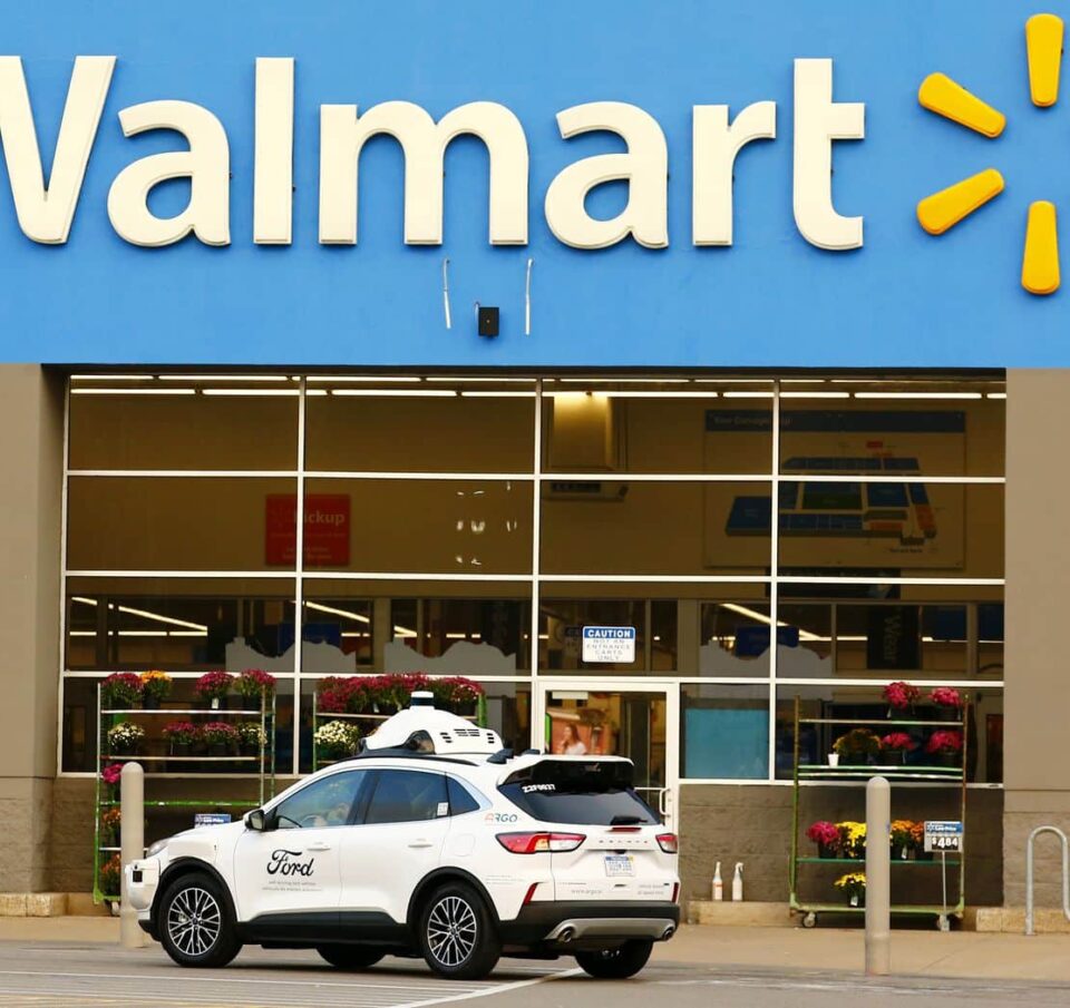 Το Walmart συνεργάζεται με τη Ford λανσάροντας μία υπηρεσία αυτόνομης παράδοσης 