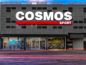 Η Cosmos Sport &#8220;φλερτάρει&#8221; με την πρώτη θέση στην αγορά αθλητικών