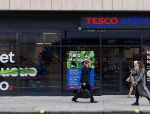 Η Tesco ανοίγει κατάστημα χωρίς πληρωμές GetGo στο Λονδίνο