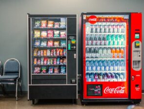 H επιστροφή των αυτόματων πωλητών (vending machines)