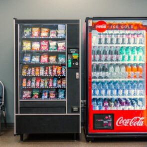 H επιστροφή των αυτόματων πωλητών (vending machines)