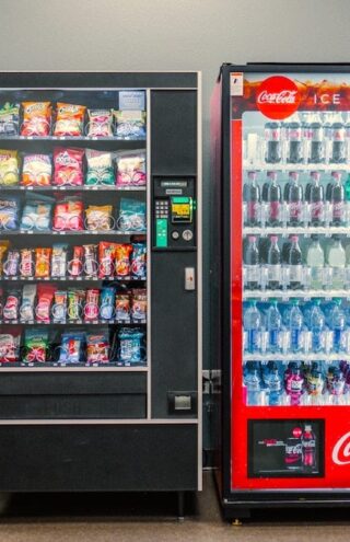H επιστροφή των αυτόματων πωλητών (vending machines)