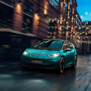 Η Volkswagen θέλει να ξεπεράσει την Tesla