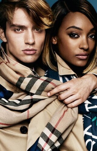 Ο οίκος Burberry μπαίνει στο resale και την ενοικίαση ρούχων