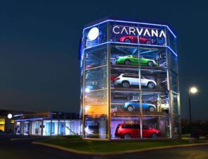 Η Carvana παρουσιάζει έναν ακόμα αυτόματο πωλητή αυτοκινήτων