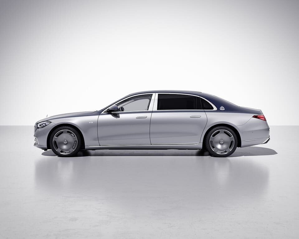 Η Mercedes-Benz πρώτη στις πωλήσεις επιβατικών της premium κατηγορίας