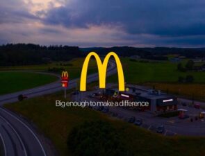 Τα McDonald&#8217;s προετοιμάζονται για παγκόσμια εταιρική αναδιάρθρωση