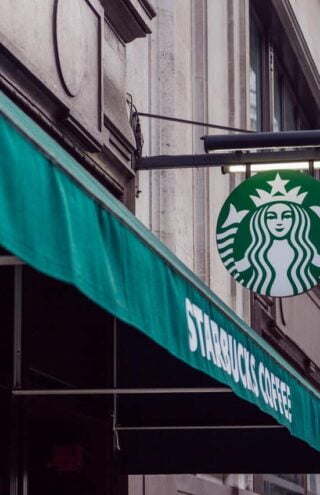 Tα Starbucks κλείνουν καταστήματα στις ΗΠΑ για λόγους ασφαλείας