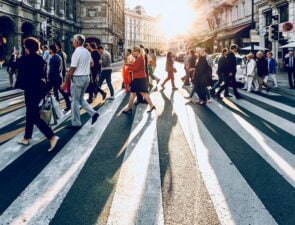 Πώς θα επηρεάσει η υβριδική εργασία την εικόνα των πόλεων στο μέλλον;